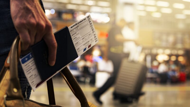 Segredo dos Experts: 6 Truques para Garantir Passagens Aéreas Baratas em 2025!